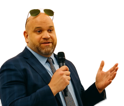 Hassan Aoun, mic in hand